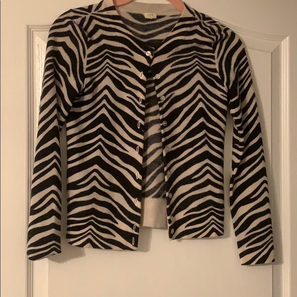 Chic zebra cardigan